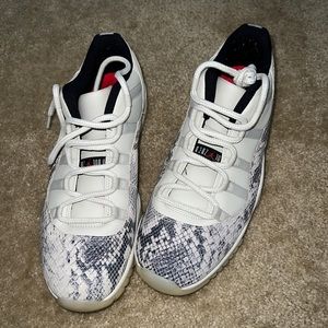 AJ11 Retro Low ‘Light Bone Snakeskin’.